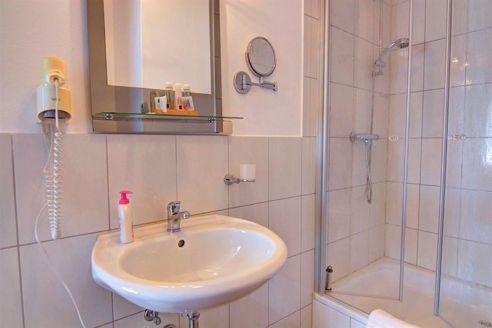 Tauwerk Hotel Вилхелмсхафен Екстериор снимка