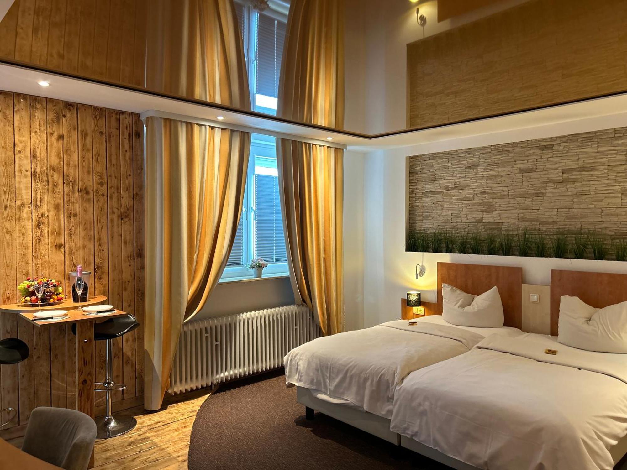 Tauwerk Hotel Вилхелмсхафен Екстериор снимка