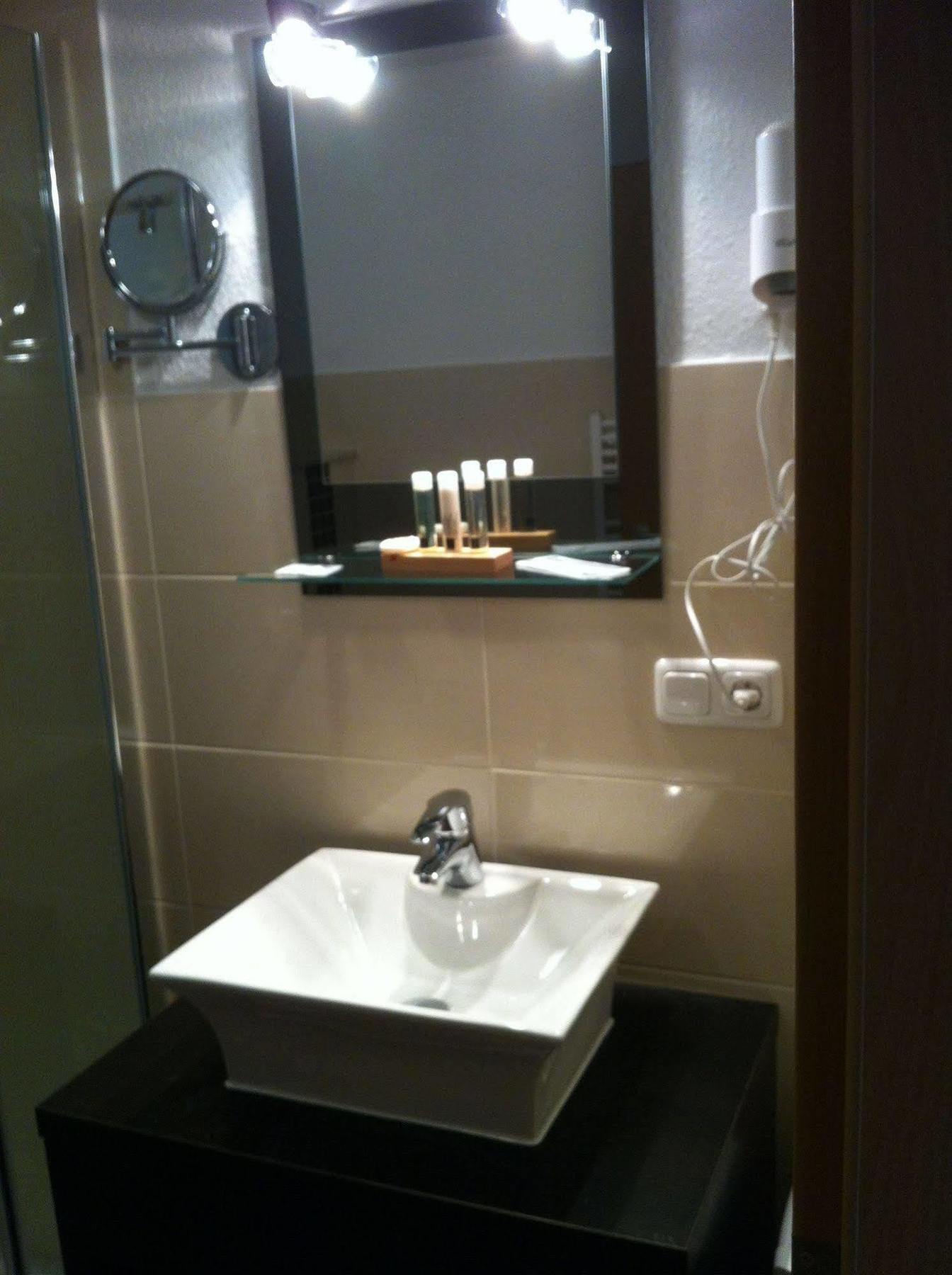 Tauwerk Hotel Вилхелмсхафен Екстериор снимка
